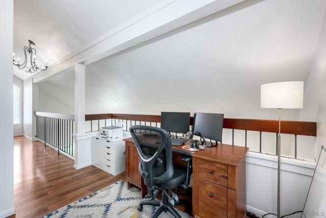 13791 Via Tres Vista, San Diego CA: https://media.crmls.org/mediaz/4e91a6f7-71d9-4291-a908-36d6bed77dd0.jpg