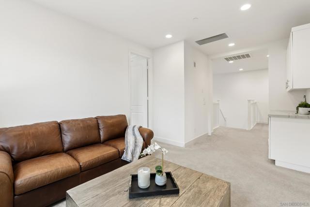 1409 Apex Place, Escondido CA: https://media.crmls.org/mediaz/4e92484c-cda0-4c15-a1e8-2f7a17ae9fc0.jpg