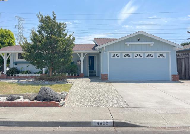 4902 Everglades Park Dr, Fremont CA: https://media.crmls.org/mediaz/4e9306a6-279f-422d-b809-76f64c339dcd.jpg