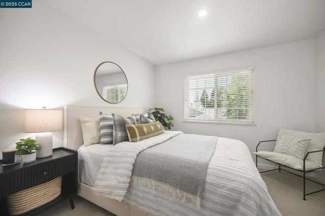 2120 Shady Creek Pl, Danville CA: https://media.crmls.org/mediaz/4e9342b3-ca81-4f47-8bfc-d7b09f8e4747.jpg