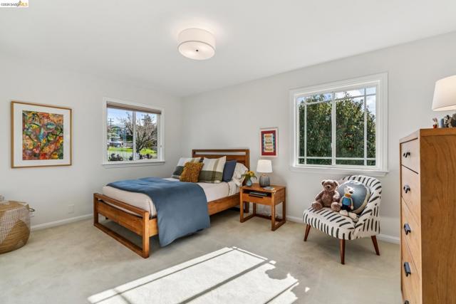 Image 21 of 51 For 5861 Bernhard Ave