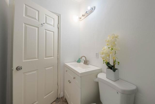 96 Shasta Way, Salinas CA: https://media.crmls.org/mediaz/4e947c34-5b66-402f-acd0-6744f65a11c8.jpg
