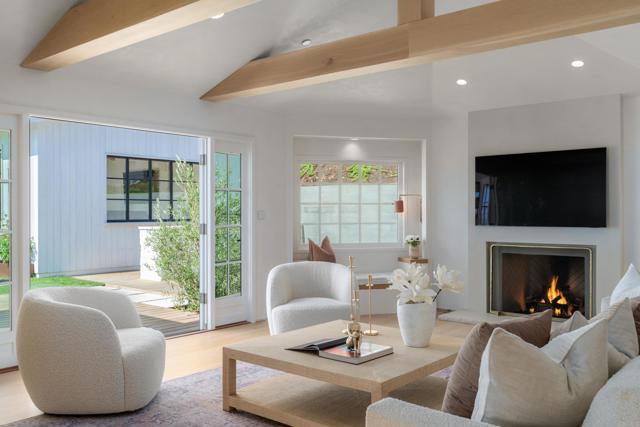 6260 Waverly Avenue, La Jolla CA: https://media.crmls.org/mediaz/4e94ec2f-c557-4c4f-ad9d-c6200a21805a.jpg