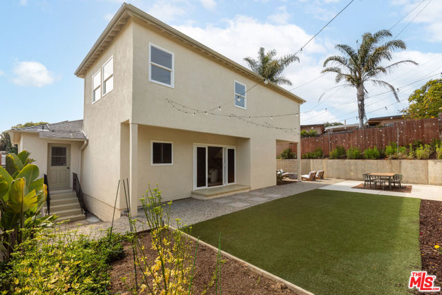 5018 Valleydale Avenue, Los Angeles CA: https://media.crmls.org/mediaz/4e951102-e4b1-4406-a71b-3499c9357c71.jpg