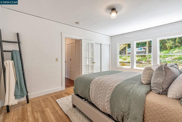 840 E 28th St., Oakland CA: https://media.crmls.org/mediaz/4e9543d4-92f6-4ce8-a069-e5d99afae650.jpg