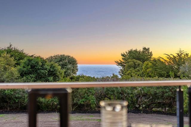 11 Yankee Point Drive, Carmel CA: https://media.crmls.org/mediaz/4e95f419-c629-462f-b573-e3c5da018200.jpg