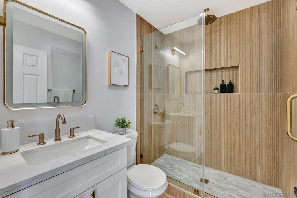 MLS #250034305SD img 22