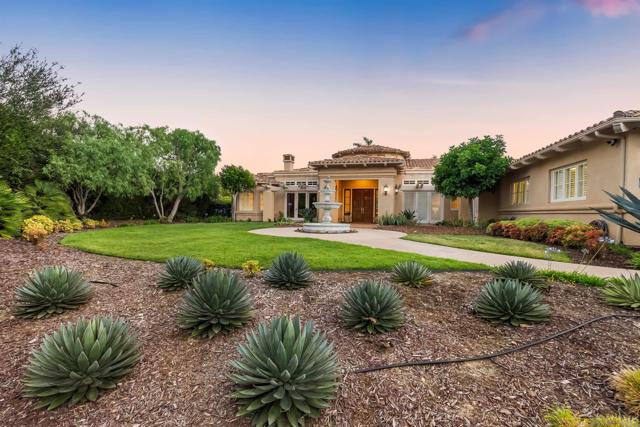 4695 Rancho Verde Trl, San Diego CA: https://media.crmls.org/mediaz/4e9744a5-caf5-4039-b3dc-f6e79d46e319.jpg