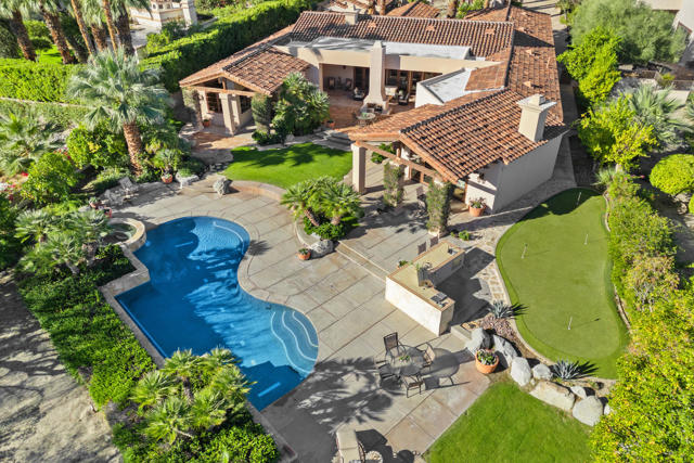 49260 Jfk Trail, Palm Desert CA: https://media.crmls.org/mediaz/4e975e64-b3f5-4500-9bf7-4131656118bb.jpg