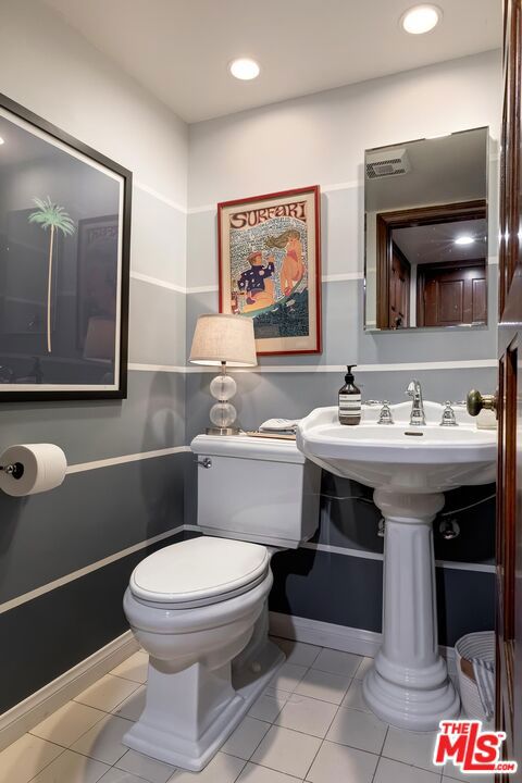 1405 Washington Avenue, Santa Monica CA: https://media.crmls.org/mediaz/4e989fd6-becf-48b0-aebd-1d132fa8e0d4.jpg