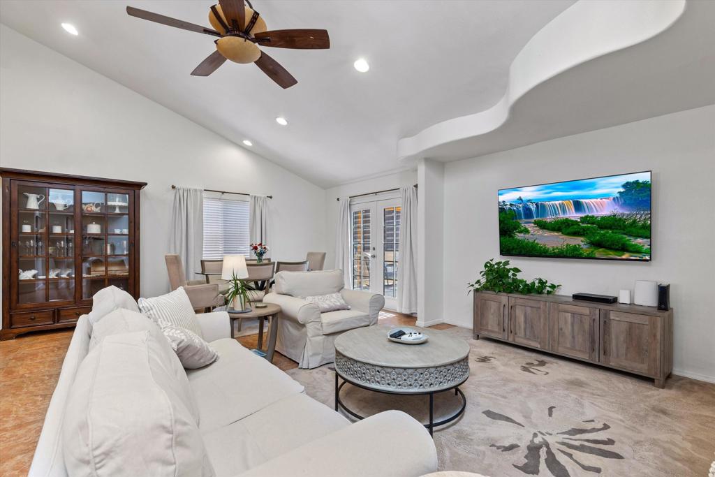 53965 Avenida Madero