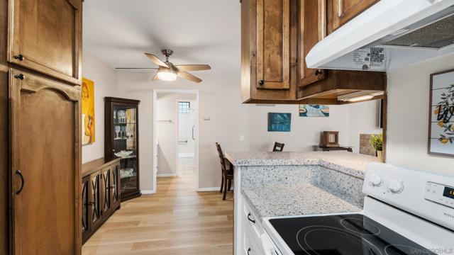 4415 38Th St, San Diego CA: https://media.crmls.org/mediaz/4e9a94a8-20cc-4c57-84c1-d0055b73dd13.jpg
