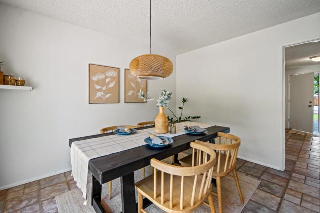 22300 Capote Drive, Salinas CA: https://media.crmls.org/mediaz/4e9d1c24-304e-4819-82b3-0efdecb5d269.jpg