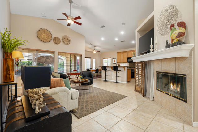 45595 Banff Springs Street, Indio CA: https://media.crmls.org/mediaz/4e9d8829-2d90-42ec-9bb8-058f55360ebf.jpg