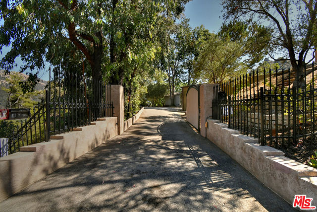 Drew Fenton | 25700 Mulholland Highway Calabasas CA | MLS: 7341247