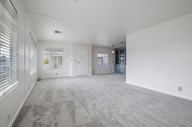4425 Clares Street, Capitola CA: https://media.crmls.org/mediaz/4e9e1d18-4f3c-4d01-a32e-111c1eb96f22.jpg