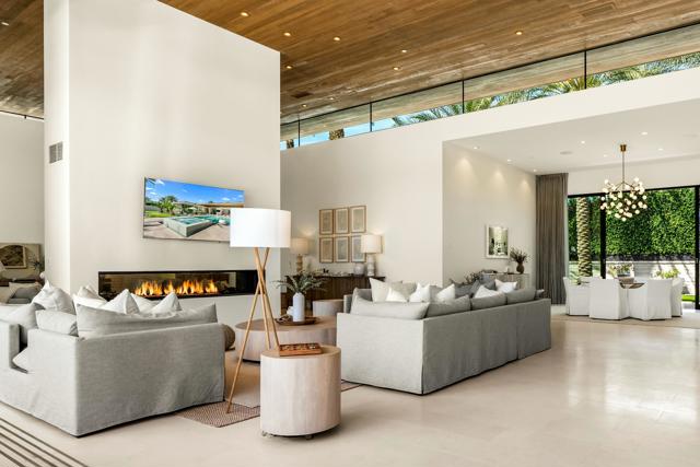 3 Makena Lane, Rancho Mirage CA: https://media.crmls.org/mediaz/4e9e2c46-7be1-4905-8d2b-d05650293716.jpg