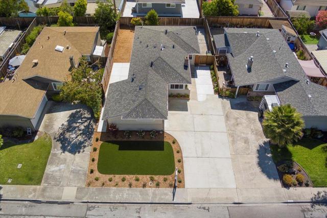 2206 San Antonio Place, Santa Clara CA: https://media.crmls.org/mediaz/4e9ef8db-a2fe-4612-bf7d-767a3a568cf9.jpg