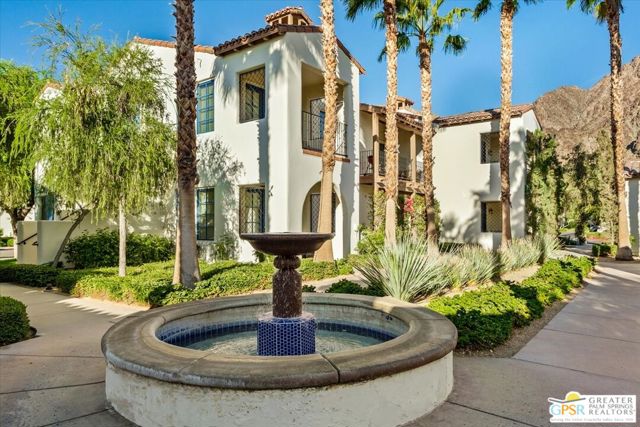 48472 Legacy Drive, La Quinta CA: https://media.crmls.org/mediaz/4e9f6e5c-33ab-42c8-badd-6609284bc3e1.jpg