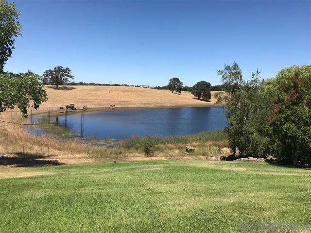 24943 N McIntire Road, Clements CA: https://media.crmls.org/mediaz/4e9fade0-6657-45dd-a842-4bf2f5622b35.jpg