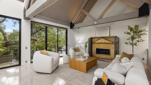 11 Hawk View, Portola Valley CA: https://media.crmls.org/mediaz/4e9fcdb0-bab3-4e02-9977-83bf5c0b3967.jpg