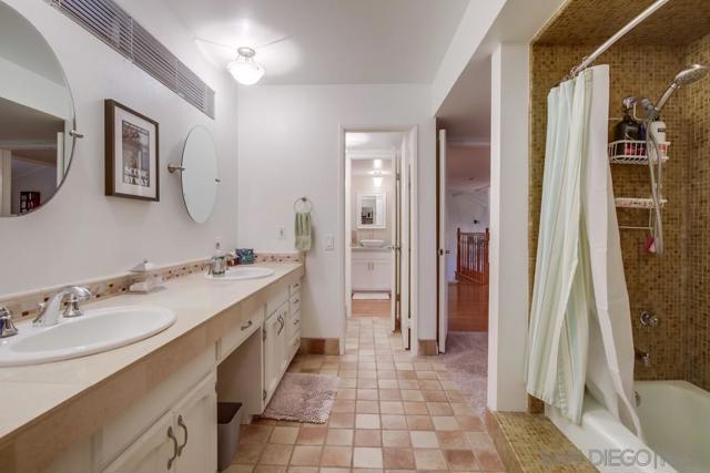 1963 Hacienda Circle, El Cajon CA: https://media.crmls.org/mediaz/4ea0b124-7957-4a40-8cdf-088a2cfcaa88.jpg