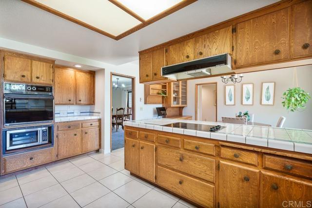 1139 Big Oak Ranch Rd., Fallbrook CA: https://media.crmls.org/mediaz/4ea138b1-412f-499c-970d-097207f8fed2.jpg