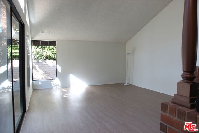 10827 MARIETTA Avenue, Culver City CA: https://media.crmls.org/mediaz/4ea186d2-aee8-4a3b-a7dd-d6b9f75b3697.jpg