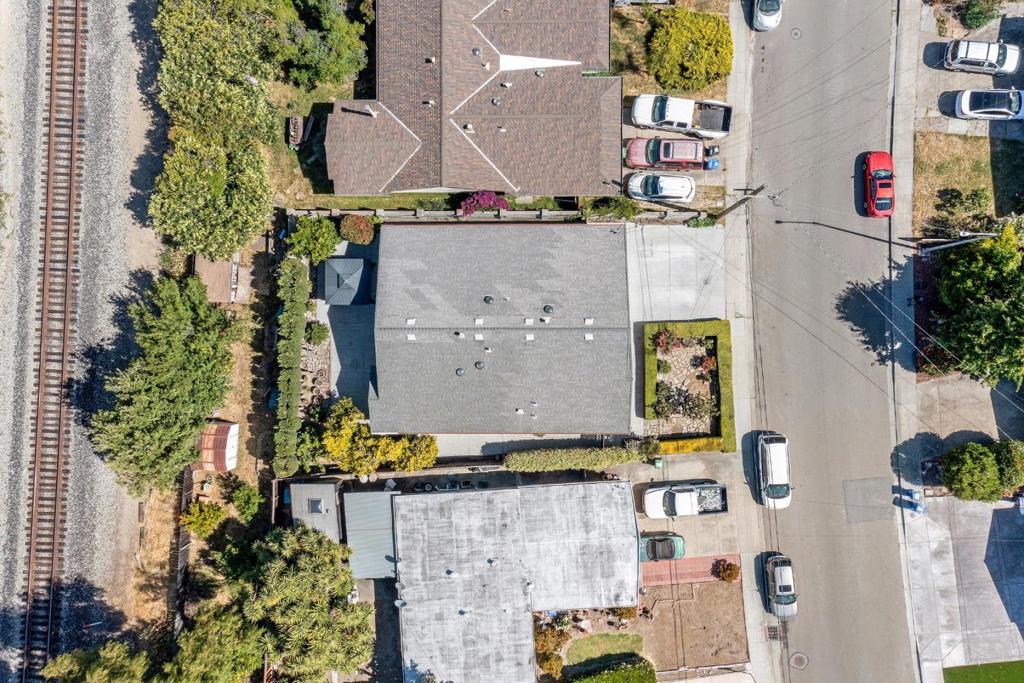 https://media.crmls.org/mediaz/4ea21193-5ac8-44b9-81eb-b508e241a02b.jpg?preset=X-Large