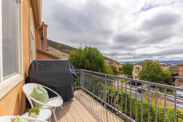 23 Pinnacle Street, South San Francisco CA: https://media.crmls.org/mediaz/4ea29b55-e6cf-497c-b5e9-d42fdef3f872.jpg