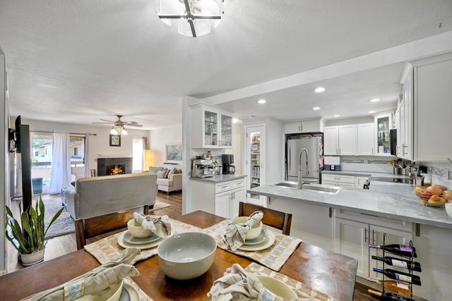1721 Melrose Ave, Chula Vista CA: https://media.crmls.org/mediaz/4ea2b839-84ce-4b2a-9a42-f365c7cadea5.jpg