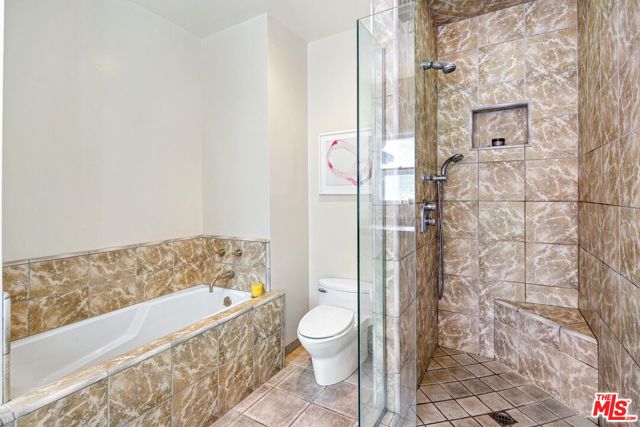 10614 Le Conte Avenue, Los Angeles CA: https://media.crmls.org/mediaz/4ea4e354-e7f3-40dc-88b1-f5f2a7cf370a.jpg