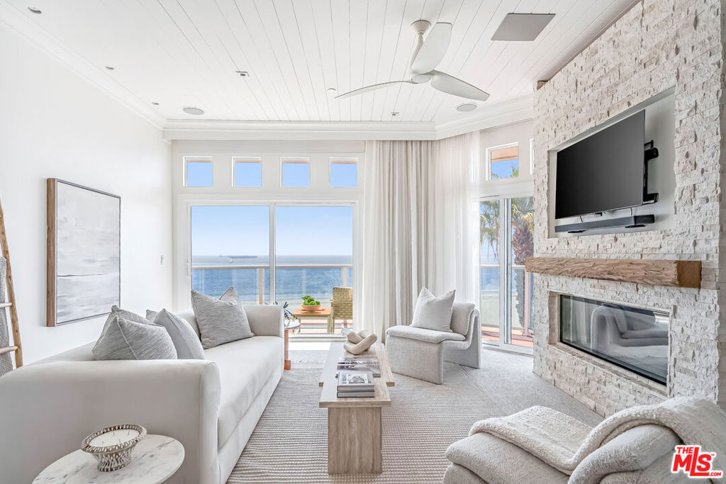 1500 E Ocean Boulevard #401