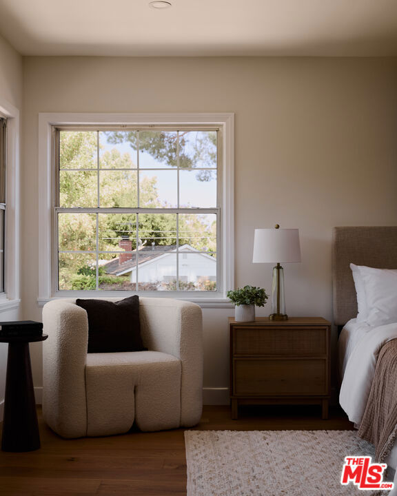 5271 Woodlake Avenue, Woodland Hills CA: https://media.crmls.org/mediaz/4ea5a84a-0f86-48f6-a77e-411834153e84.jpg