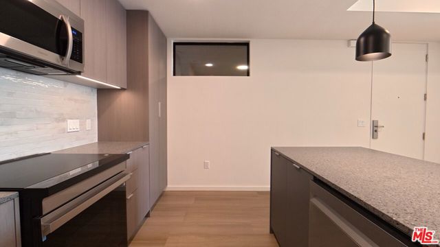 5119 Colfax Avenue, 203 photo 30