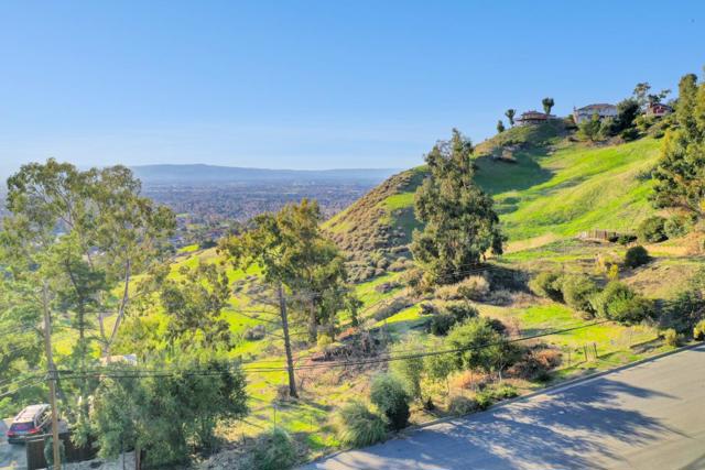 807 Boulder Drive, San Jose CA: https://media.crmls.org/mediaz/4ea6fb63-1482-4b3b-a249-3909956be891.jpg