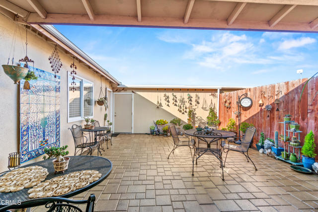 243 E Elfin Green, Port Hueneme CA: https://media.crmls.org/mediaz/4ea7342e-6009-4b39-a0b3-10fe6e0d98f2.jpg