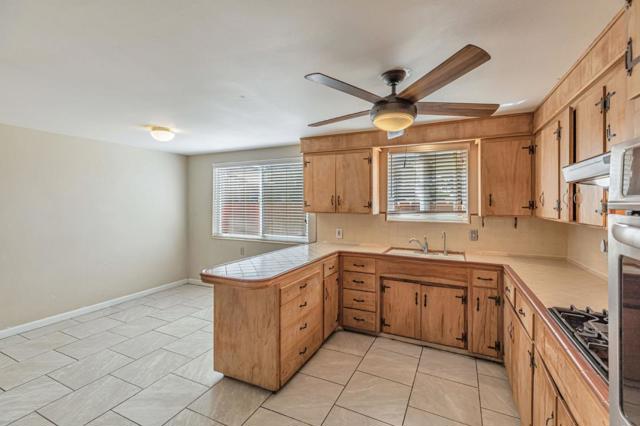 2718 Ferguson Road, Gilroy CA: https://media.crmls.org/mediaz/4ea77717-ec2f-43c5-93ee-1c470fc9190d.jpg