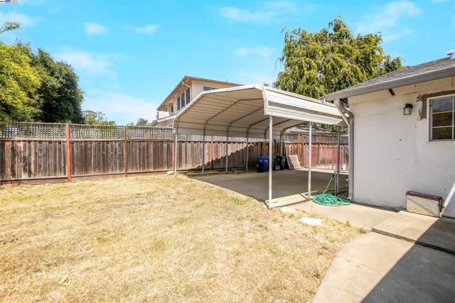 745 Wasatch Dr, Fremont CA: https://media.crmls.org/mediaz/4ea83c9b-16bb-4644-8701-2b149f4f1cbb.jpg