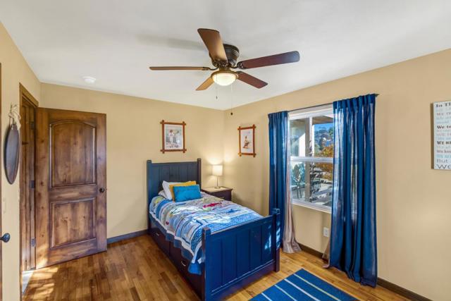 810 Altura Place, Del Rey Oaks CA: https://media.crmls.org/mediaz/4ea99cc2-887a-4019-86d2-bbb9a0099ec6.jpg