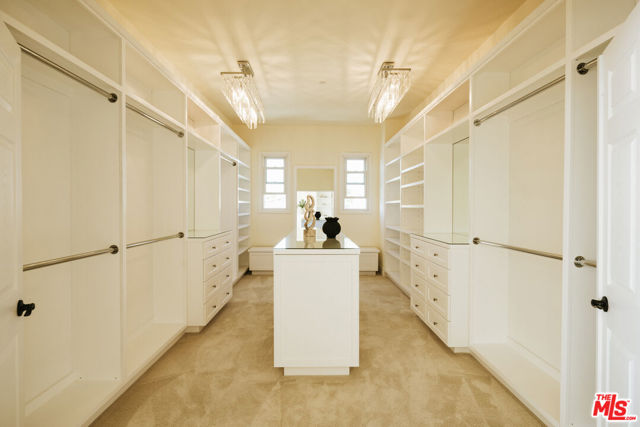 Drew Fenton | 16844 Calle De Sarah Pacific Palisades CA | MLS: 7448123