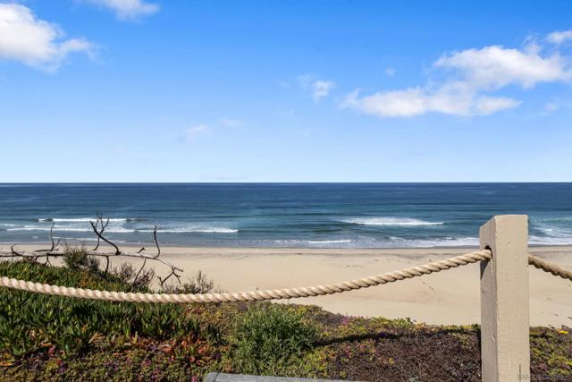 573 S Sierra, Solana Beach CA: https://media.crmls.org/mediaz/4eaabcae-67db-4239-8a82-25a59abe578b.jpg