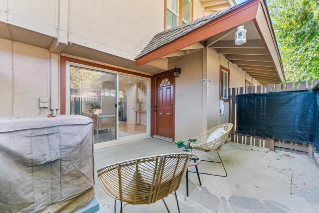 220 Red Oak Drive, Sunnyvale CA: https://media.crmls.org/mediaz/4eaadb5a-405a-4126-ac5b-589461d864c2.jpg