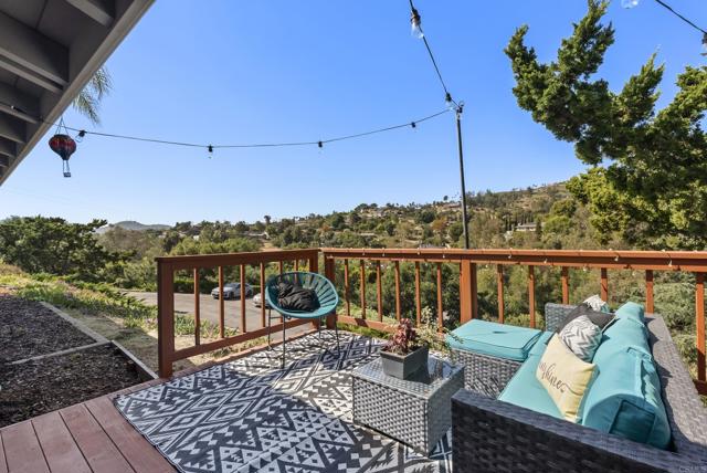 1929 Forester Creek rd, El Cajon CA: https://media.crmls.org/mediaz/4eab886f-c81a-4439-98e7-040062e8d3b7.jpg