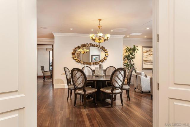 700 Front St, San Diego CA: https://media.crmls.org/mediaz/4eabc30a-2c2e-4266-ab8a-5d5df4123bf5.jpg