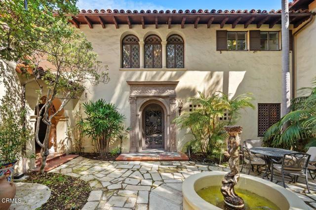 Detail Gallery Image 1 of 40 For 200 Fern Dr, Pasadena,  CA 91105 - 5 Beds | 6/2 Baths