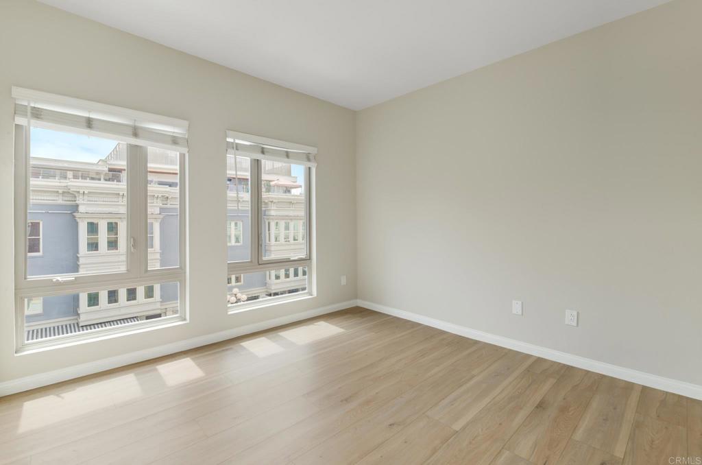 450 J St - photo 15