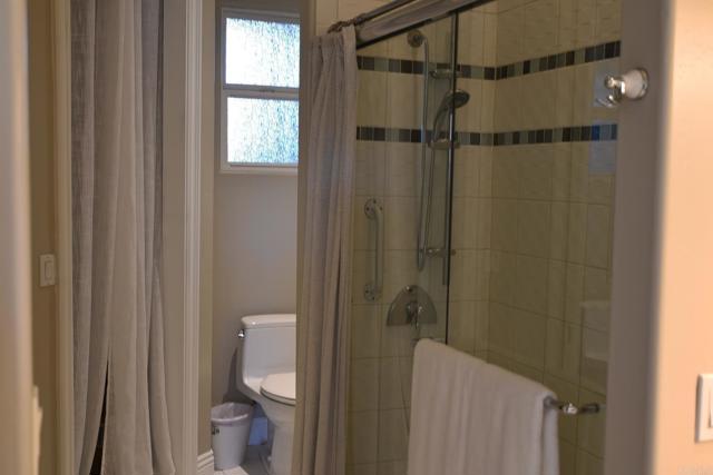 Image 14 of 19 For 775 Sheridan  Guest Hous