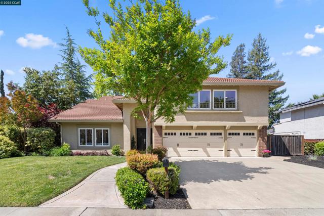 410 Hampton Court, San Ramon CA: https://media.crmls.org/mediaz/4eac6668-beb0-4c8e-b74f-1b85d79ddf98.jpg