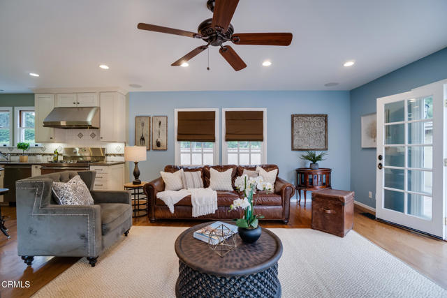584 Rosemont Avenue, Pasadena CA: https://media.crmls.org/mediaz/4eaca8f8-11c0-43cb-a23c-be93aefc6d29.jpg